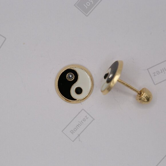 Yin Yang Stud Earrings, Solid 14K Yellow Gold — Aretes Yin Yang, Oro Amarillo. - Picture 3 of 8